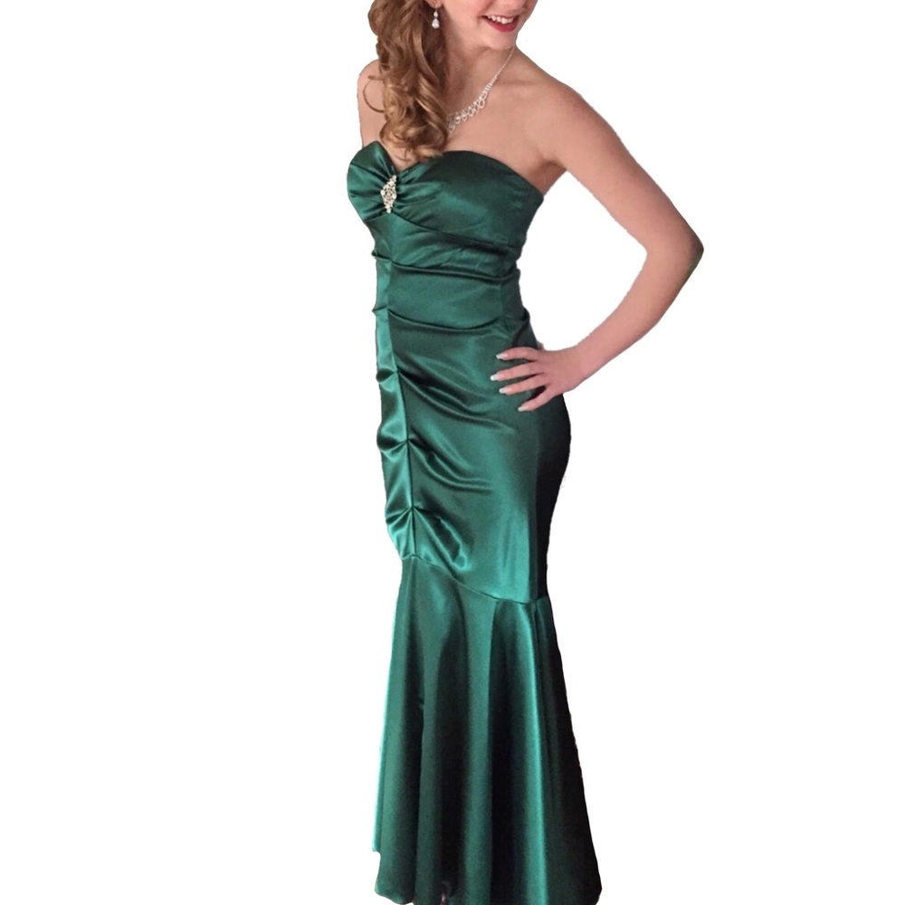 Camille La Vie Emerald Green Mermaid Prom Dress